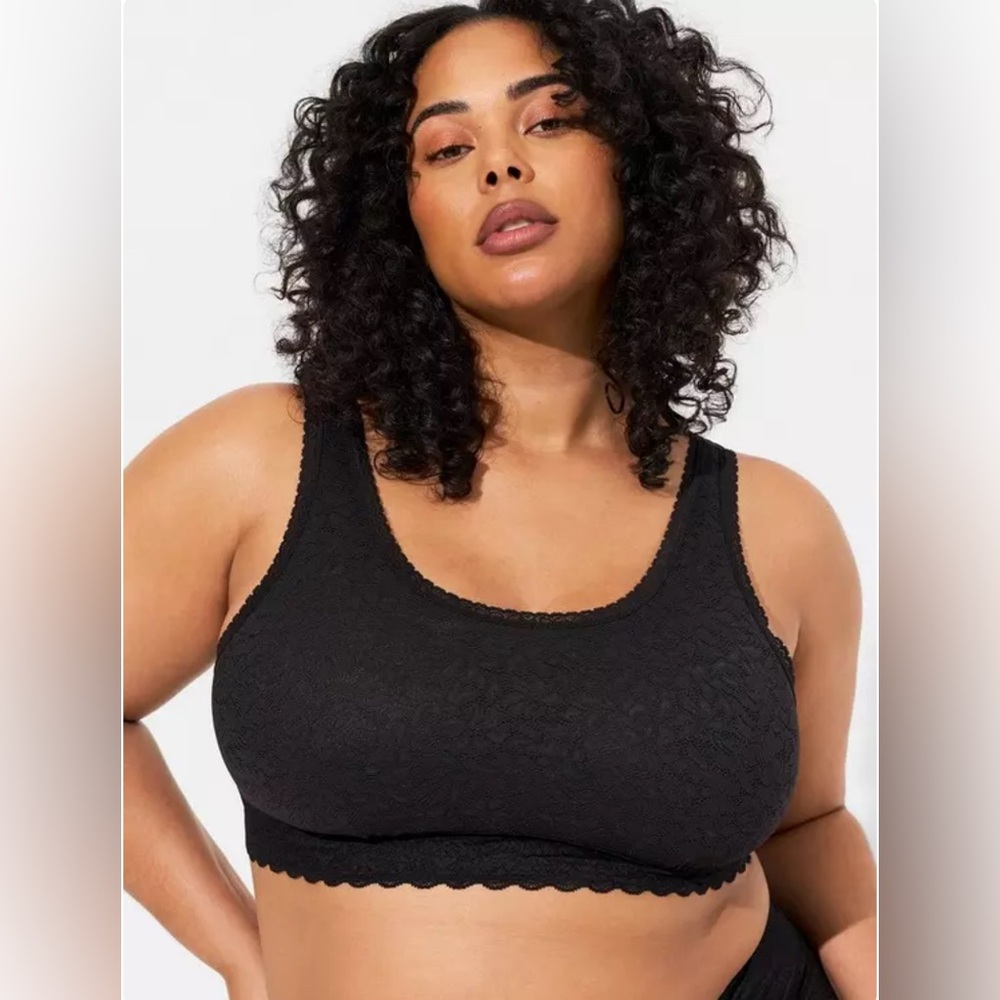 Unlined 4-Way Stretch Lace Scoop Bralette